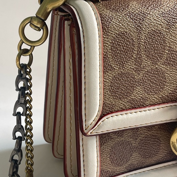 COACH Riley 18 en toile exclusive F73934 white good condition - Picture 11 of 13